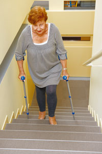Treppen gehen mit krücken ohne belastung